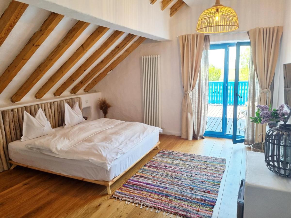 5 Chirpici - Small Traditional Resort Murighiol Eksteriør billede